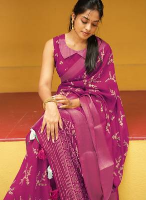 pink cotton saree with floral print 4