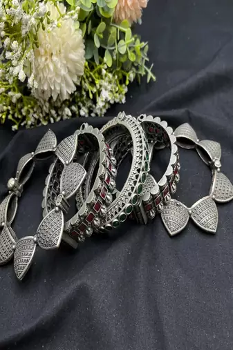 Designer red green kundan stone antique kada bangle set : oxidised ethnic indian wrist jewelry combo set of 5 pc