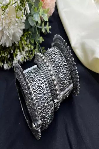 Indian tribal kada stack of 5 pc oxidized silver openable statement bangle bracelet
