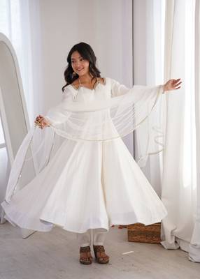 Off White chanderi silk anarkali set with stylish neckline and dupatta set 1