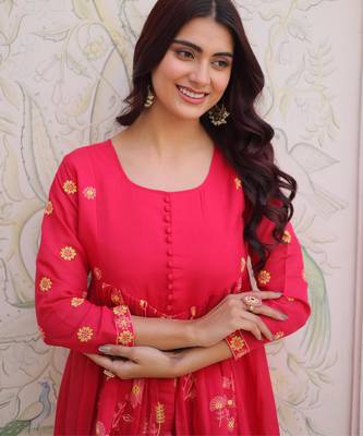 Pink mal chanderi beads embroidered work kurta sets 3