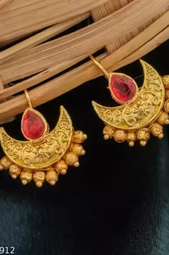 Indian bollywood gold plated bugadi earrings for women and girls jewelry set