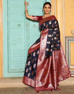 banarasi style paisley butti saree for women  3