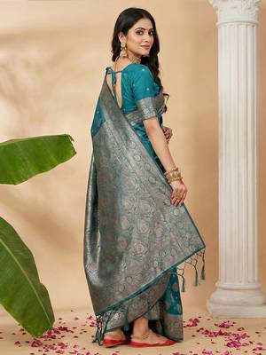 peacock teal green soft silk blend saree with zari weaving 3