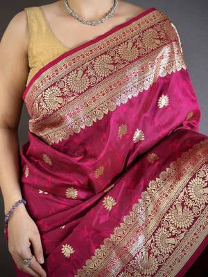 Magenta soft banarasi silk zari weaving saree with matching blouse piece 5