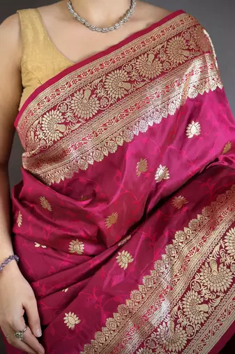Magenta soft banarasi silk zari weaving saree with matching blouse piece