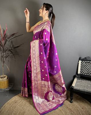 Pink soft banarasi silk zari weaving saree with matching blouse piece 3