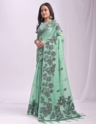 sea green floral printed saree for women  2