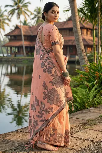 peach floral printed saree for women 