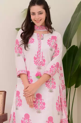 Pink elegant rayon kurti set with digital print muslin dupatta & rayon bottomethnic wear