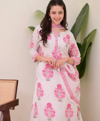 Pink elegant rayon kurti set with digital print muslin dupatta & rayon bottomethnic wear 3