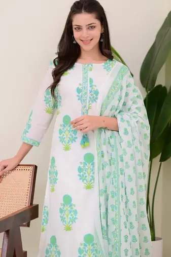 Green elegant rayon kurti set with digital print muslin dupatta & rayon bottomethnic wear