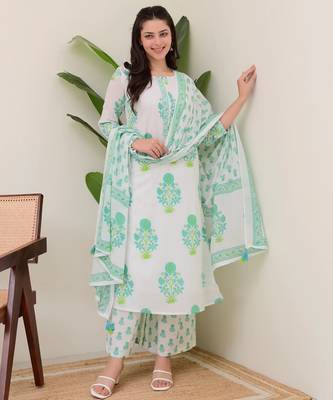 Green elegant rayon kurti set with digital print muslin dupatta & rayon bottomethnic wear 3