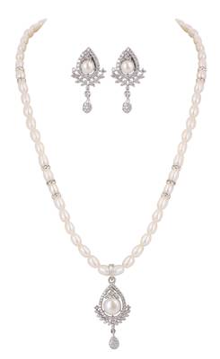 pearl necklace set with teardrop crystal pendant & matching drop earrings 1
