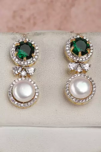 emerald green stone & pearl necklace set with dual drop pendant