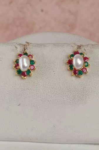 pearl necklace set with pink & green stone floral pendant
