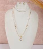 classic pearl necklace set with crystal halo pendant