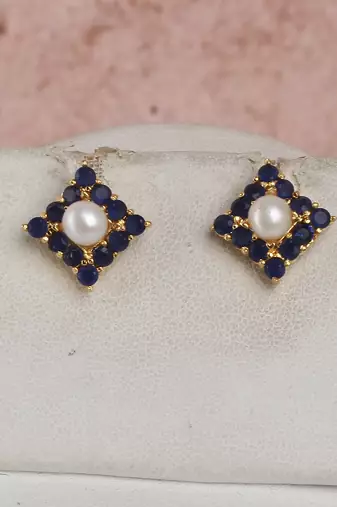 ivory pearl strand with deep navy floral pendant & matching studs