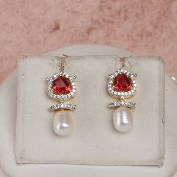 pearl necklace set with red stone teardrop pendant 2