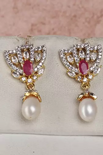 pearl necklace set with ruby stone pendant