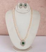 pearl necklace set with green stone pendant