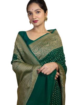 Green silk blend banarasi saree with unstitched blouse piece 2