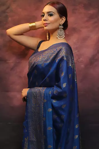 Blue silk blend banarasi saree with unstitched blouse piece