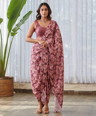 Burgundy printed swiss satin saree set 5