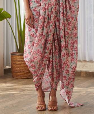 Pale grey printed swiss satin saree set 4