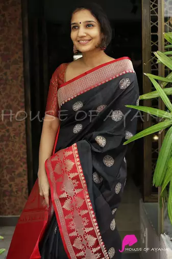 Black red silk blend banarasi saree with unstitched blouse piece