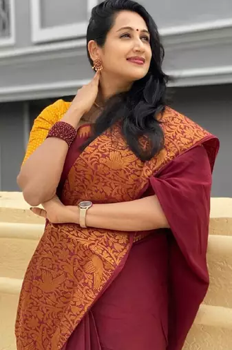 Maroon silk blend banarasi saree with unstitched blouse piece