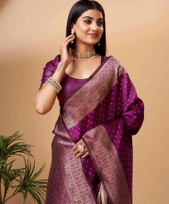 Purple silk blend banarasi saree with unstitched blouse piece 4