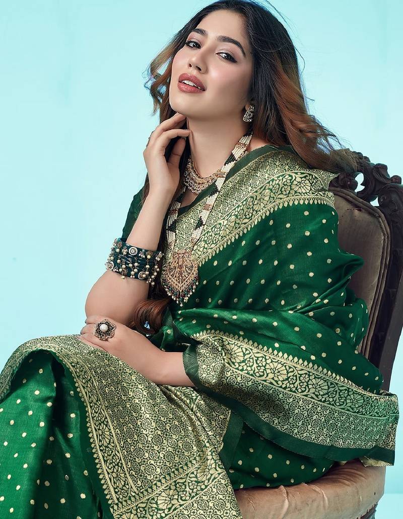 Green soft silk blend banarasi jacuard work designer party wear saree with unstitched blouse piece