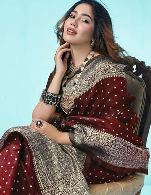 Maroon silk blend banarasi saree with unstitched blouse piece 5