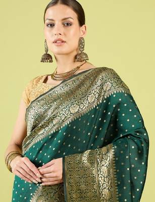 Green silk blend banarasi saree with unstitched blouse piece 4