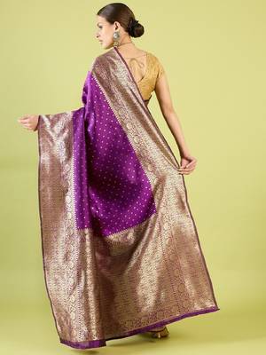 Purple silk blend banarasi saree with unstitched blouse piece 3