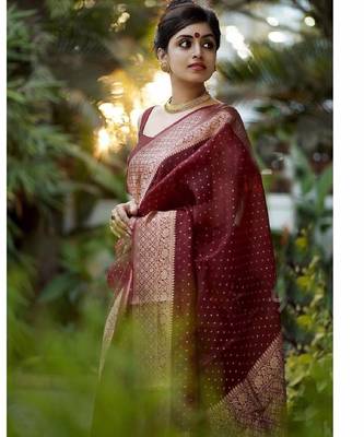 Maroon silk blend banarasi saree with unstitched blouse piece 4