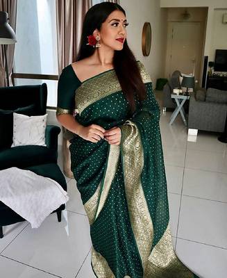 Green silk blend banarasi saree with unstitched blouse piece 1