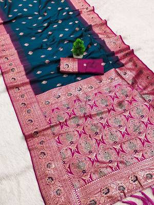 teal banarasi silk saree with pink zari border 3
