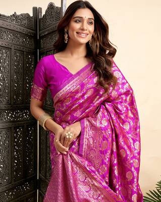 Pink silk blend banarasi saree with unstitched blouse piece 1