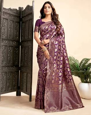 Purple silk blend banarasi saree with unstitched blouse piece 3