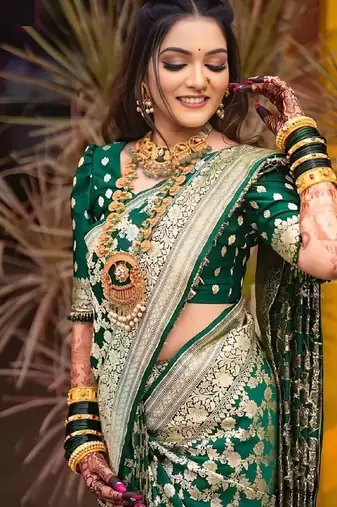 Green soft silk blend banarasi jacuard work designer party wear saree with unstitched blouse piece