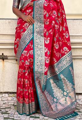 Pink banarasi silk zari woven saree with contrast blouse piece 5