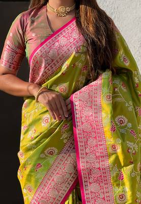 Green banarasi silk zari woven saree with contrast blouse piece 3