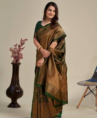 Green silk blend banarasi saree with unstitched blouse piece 2