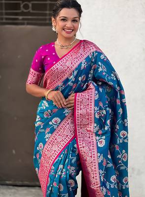 Blue banarasi silk zari woven saree with contrast blouse piece 3