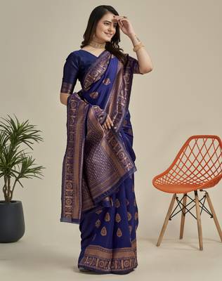 Blue silk blend banarasi saree with unstitched blouse piece 3