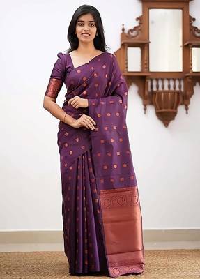 Wine silk blend banarasi saree with unstitched blouse piece 2