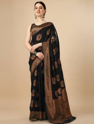 Black silk blend banarasi saree with unstitched blouse piece 2