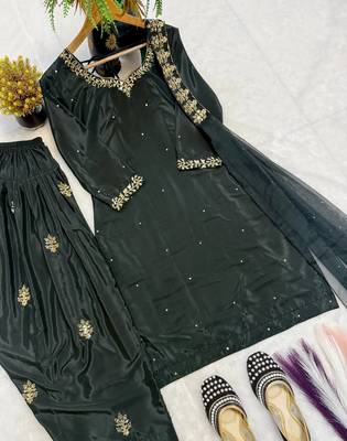 Green crep silk embroidered straight kurta dupatta salwar set 5